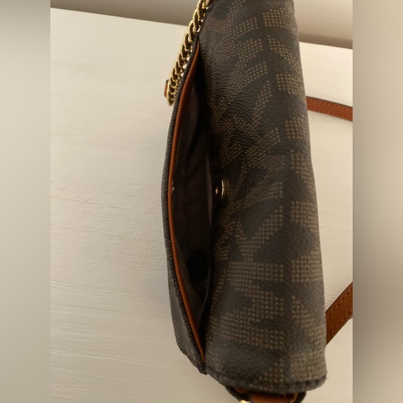 Small Michael Kors Logo Bag - Picture 5 of 6